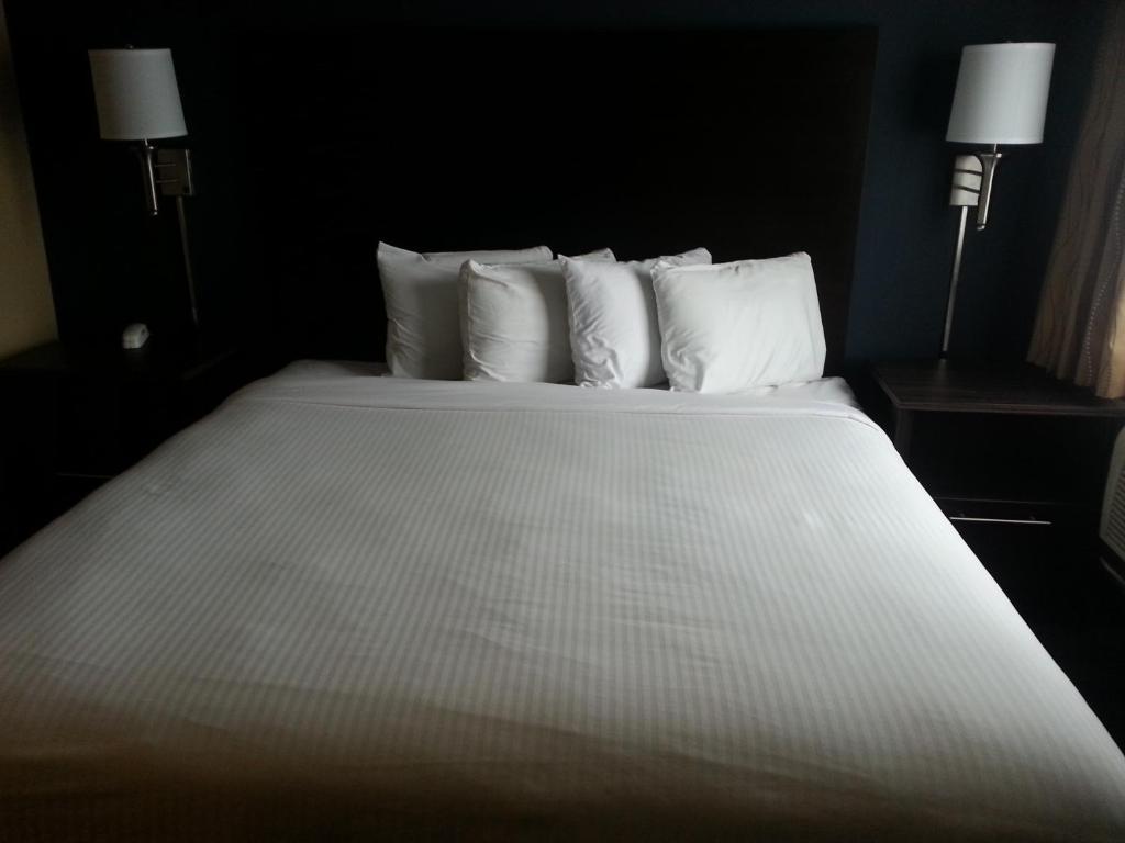 Howard Johnson By Wyndham Odessa Tx Room photo