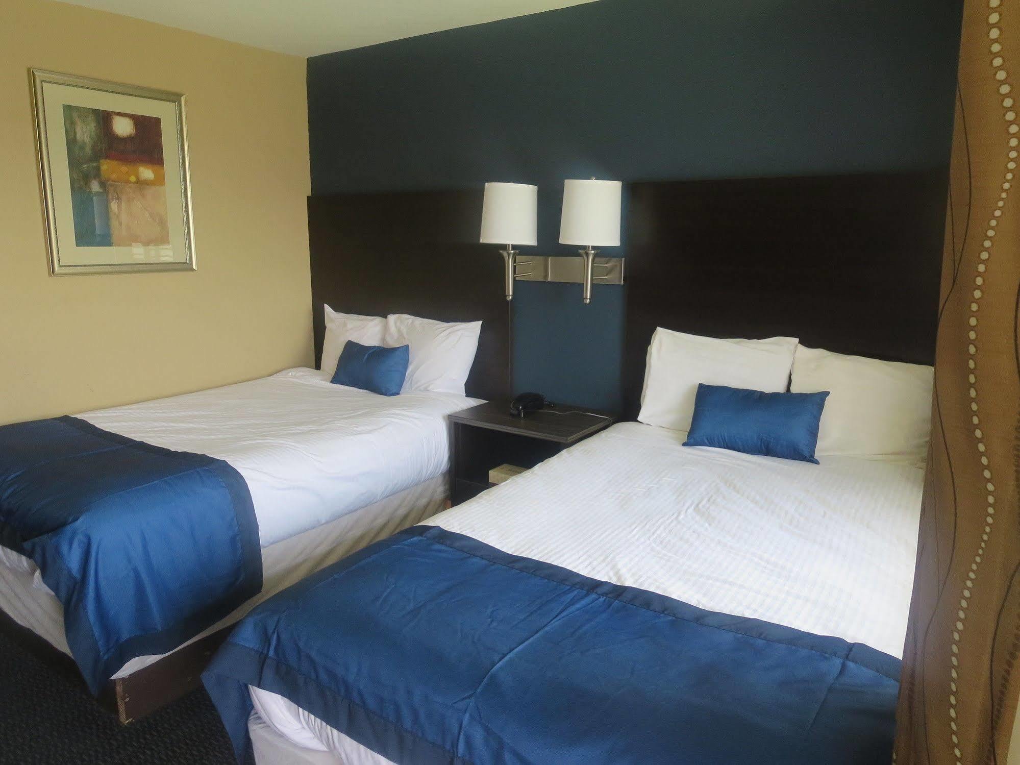Howard Johnson By Wyndham Odessa Tx Exterior photo